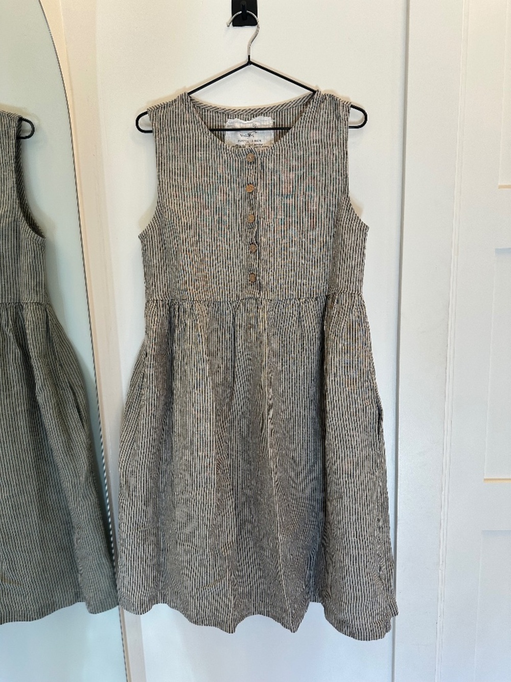 Sleeveless midi MAMA linen dress